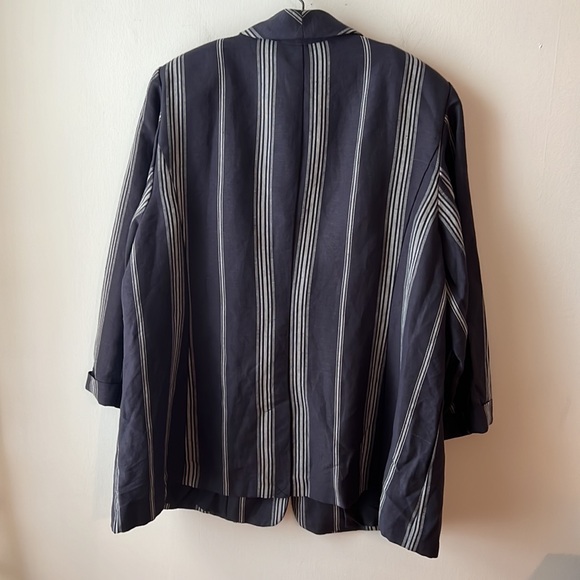 Lane Bryant The Bryant Blazer NWT Linen Blend.  Size 20. - Picture 8 of 16